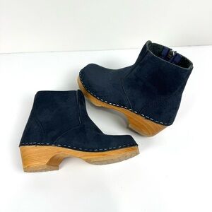 Hanna Anderson Girl's Sz 31 US 12.5-13 Suede / Wooden Zipper Swedish Boots Clogs